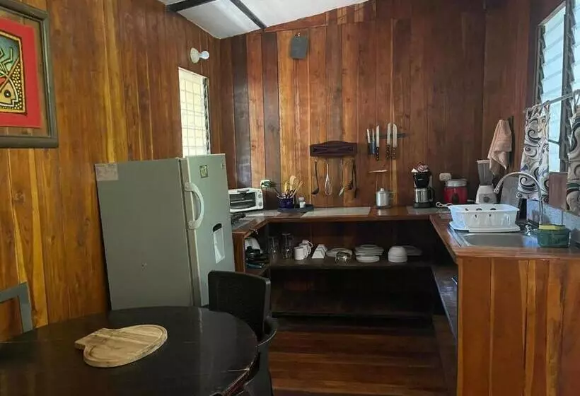 Retkeilymaja Beach Cabinas