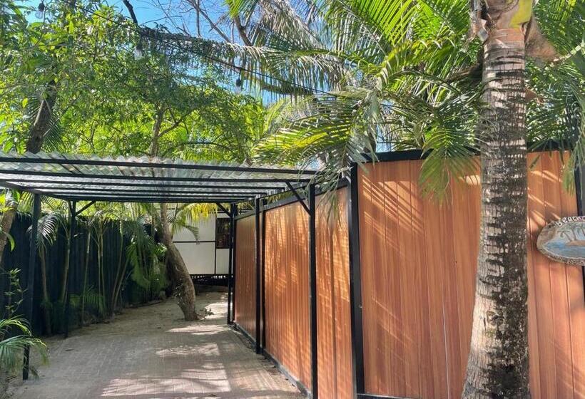 호스텔 Beach Cabinas