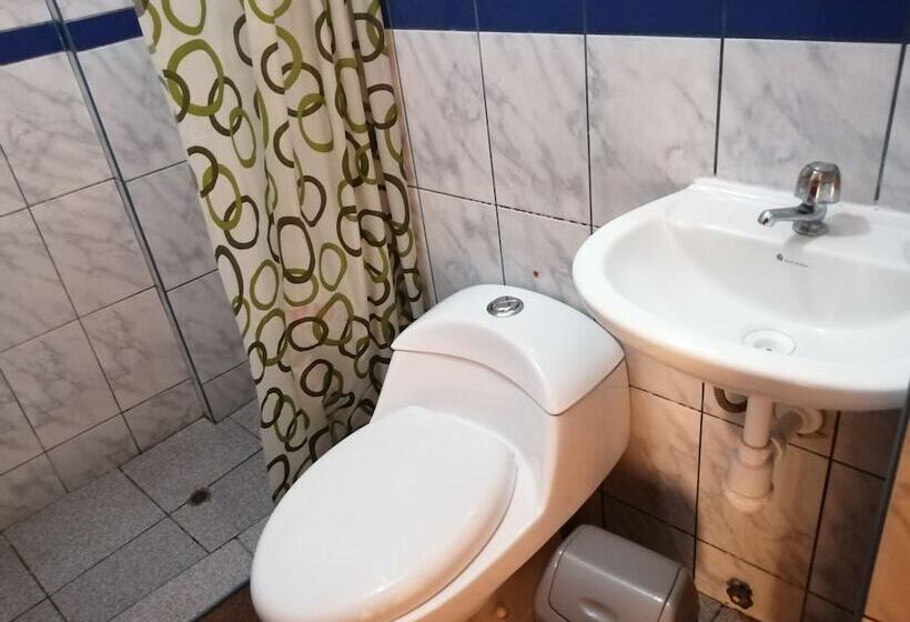 پانسیون Hostal El Padrino