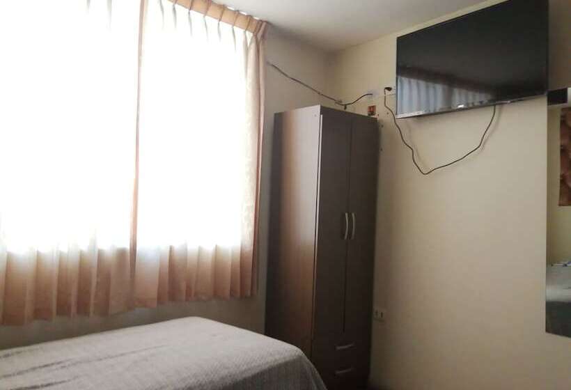 پانسیون Hostal El Padrino