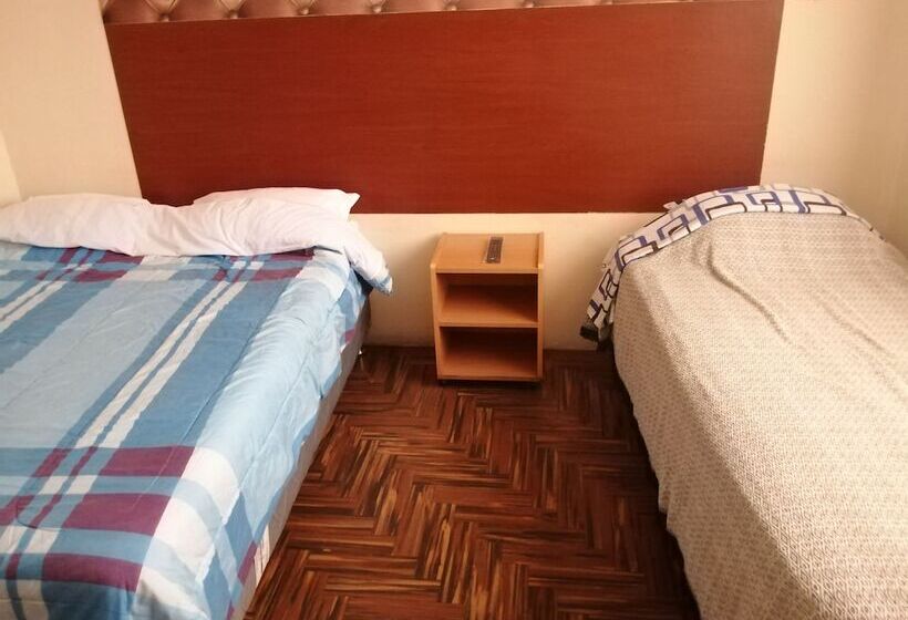 پانسیون Hostal El Padrino