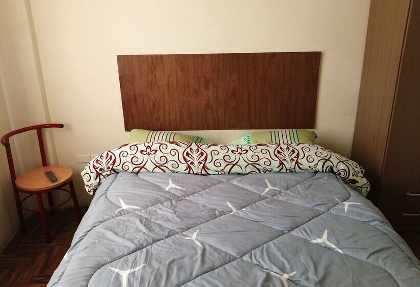 پانسیون Hostal El Padrino