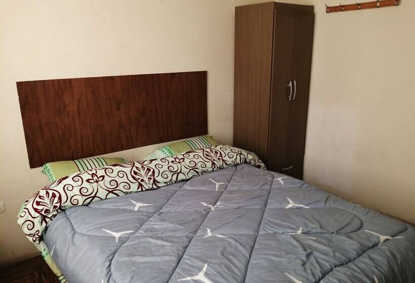 پانسیون Hostal El Padrino