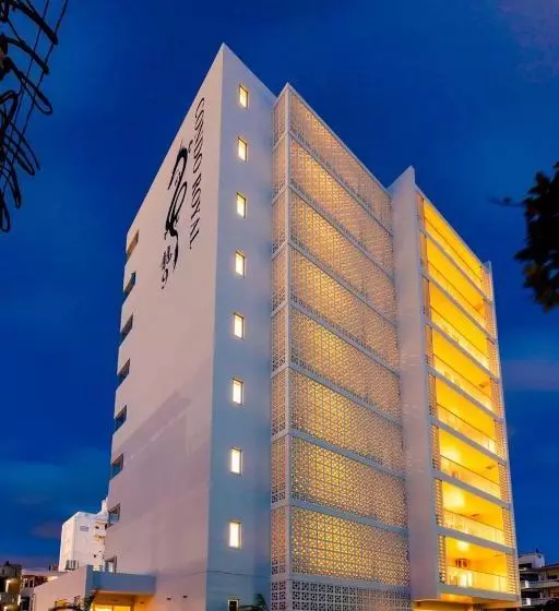 ホテル Condo Royal Ryu Kyu