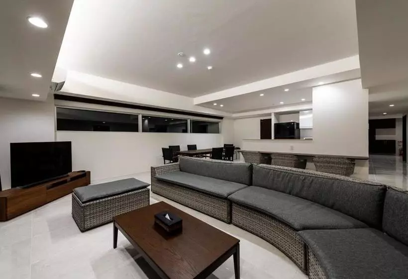 ホテル Condo Royal Ryu Kyu