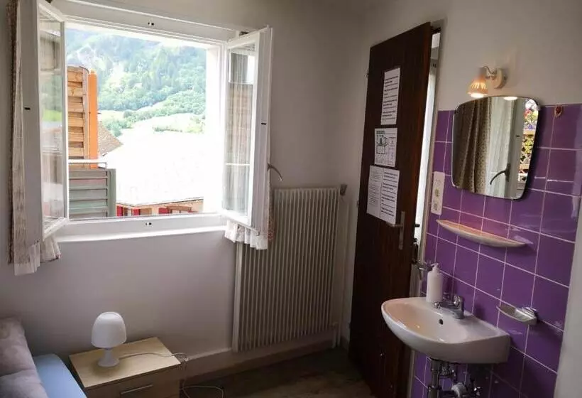 ホテル Weisses Rössli