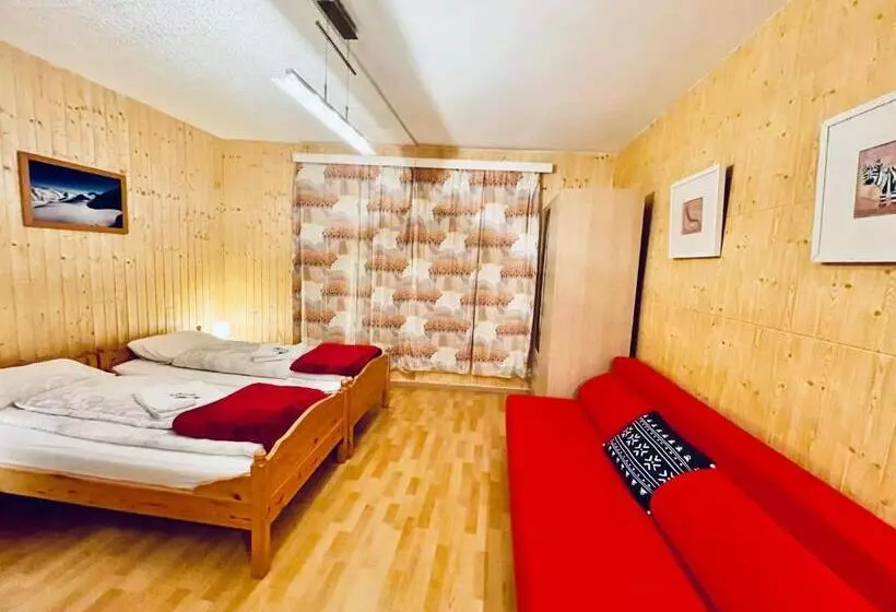 ホテル Weisses Rössli