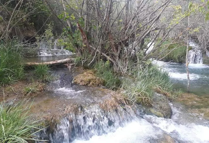 پانسیون Hostal De Montaña Ojos Del Cabriel