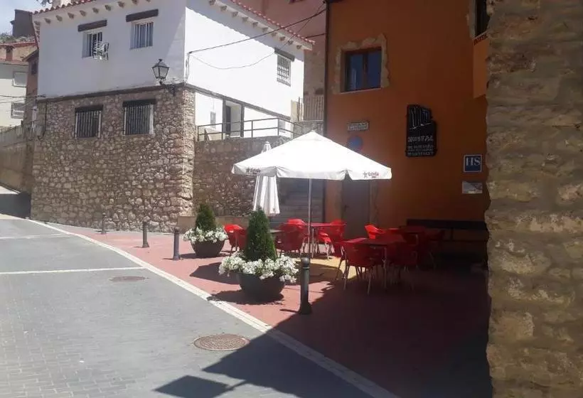 پانسیون Hostal De Montaña Ojos Del Cabriel