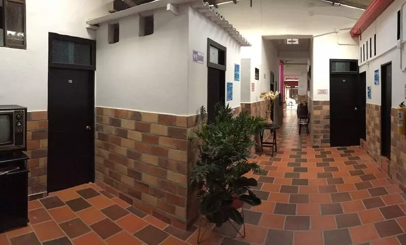ペンション Hostal Siloe