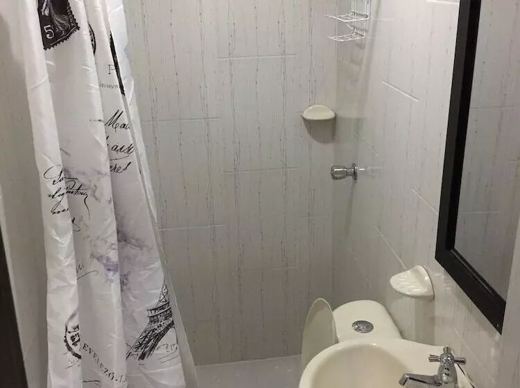 ペンション Hostal Siloe