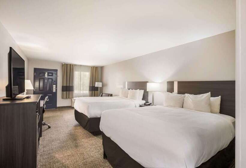 호텔 Clarion Pointe Forsyth I75