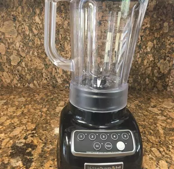 هتل Coco Plum Beach & Tennis Club & Marina