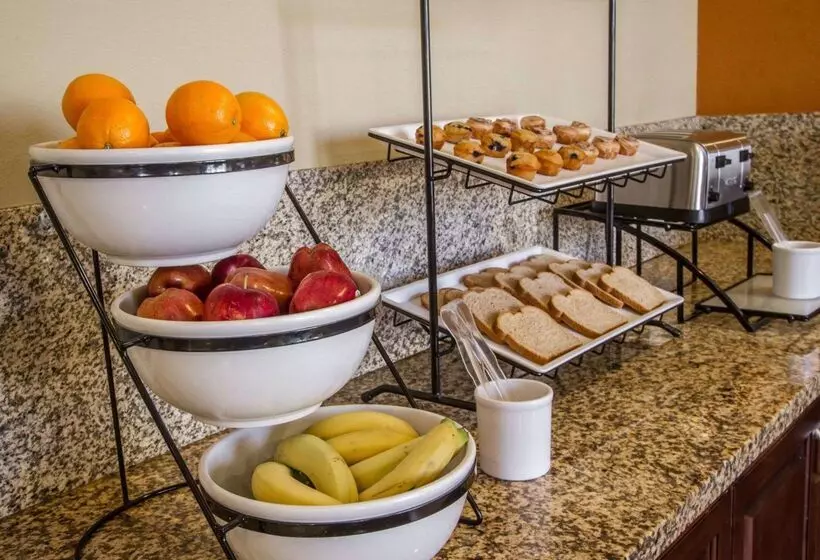 هتل Comfort Inn West Phoenix At 27th Ave And I I0