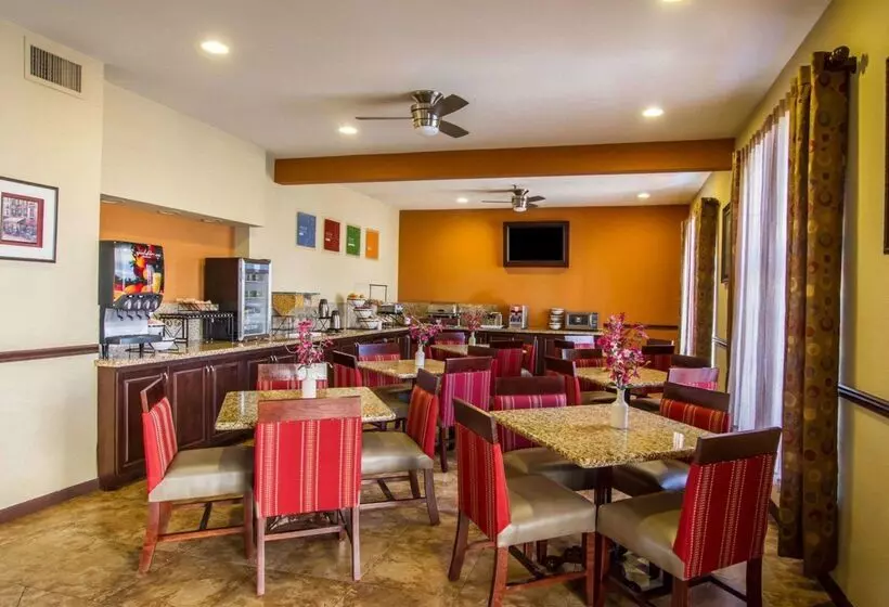 هتل Comfort Inn West Phoenix At 27th Ave And I I0
