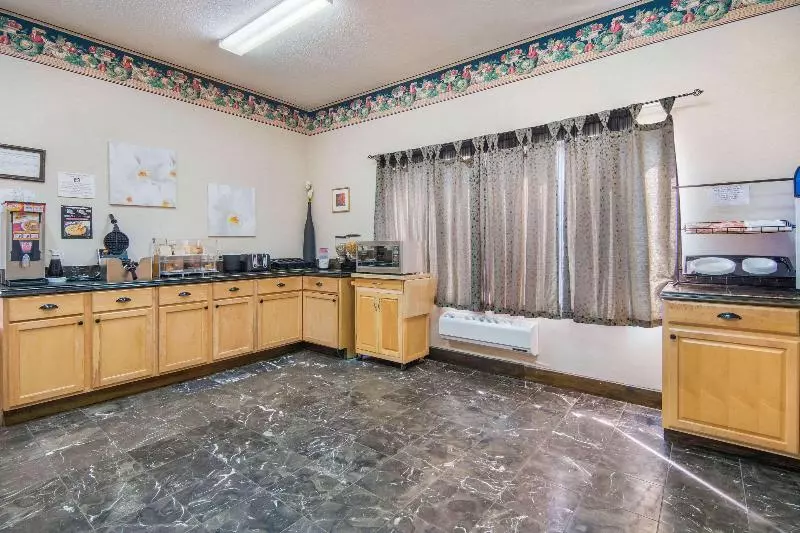 호텔 Econo Lodge Inn & Suites Sweetwater I 20