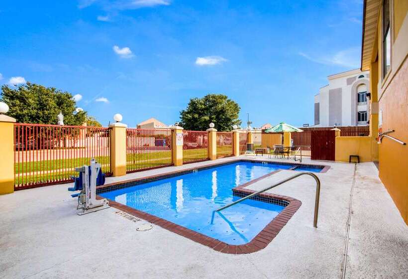 호텔 Quality Inn Bastrop