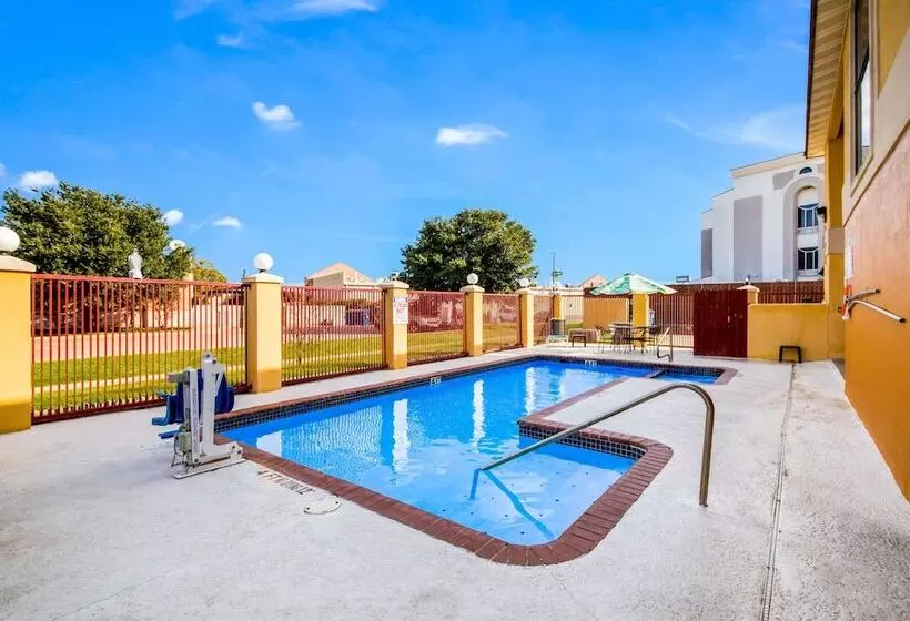 호텔 Quality Inn Bastrop