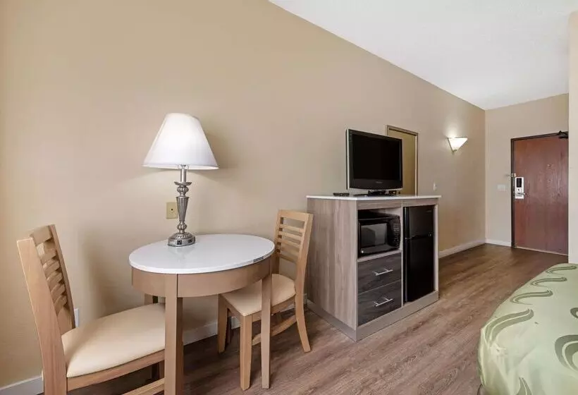 Отель Quality Inn Bemidji