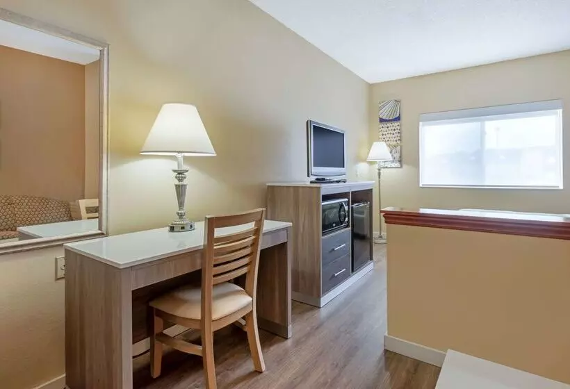 Отель Quality Inn Bemidji