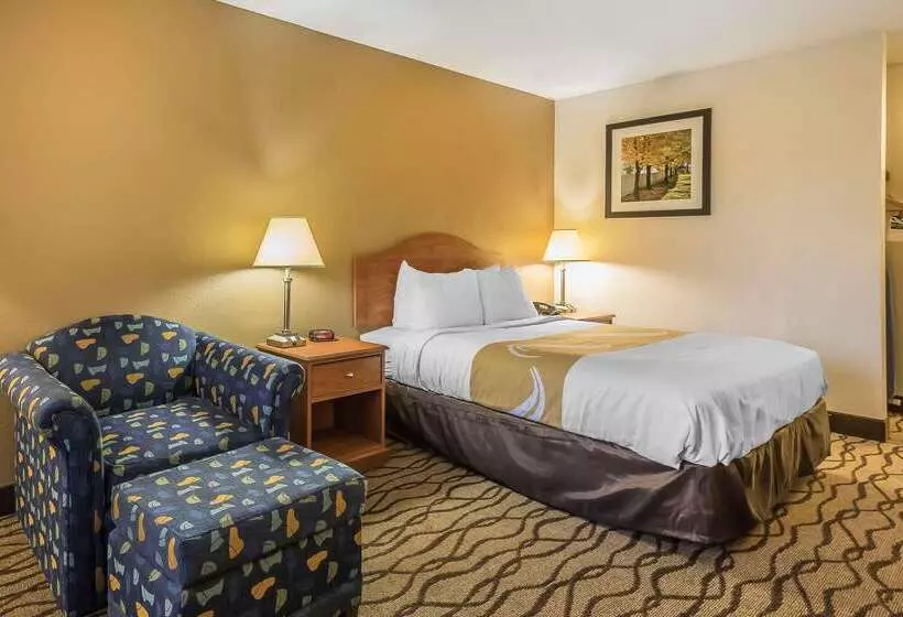 בית מלון כפרי Quality Inn Charleston Sikeston