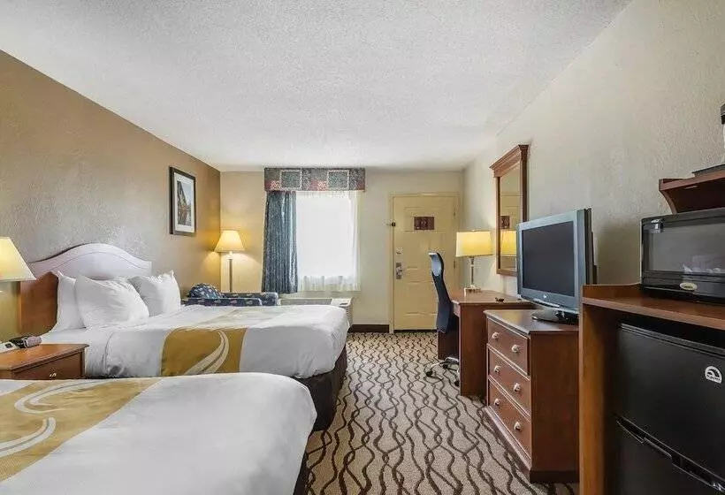 בית מלון כפרי Quality Inn Charleston Sikeston
