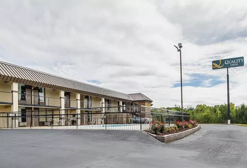 Отель Quality Inn