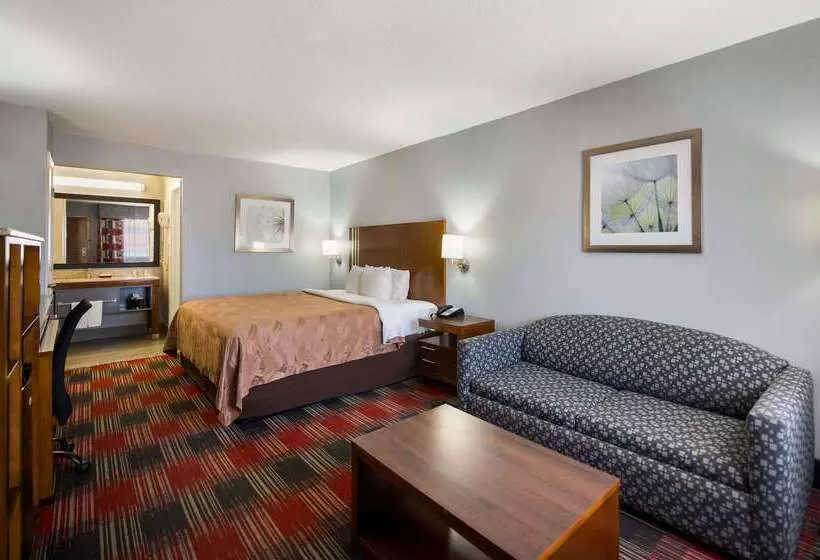 هتل Quality Inn Near Parc Natchitoches