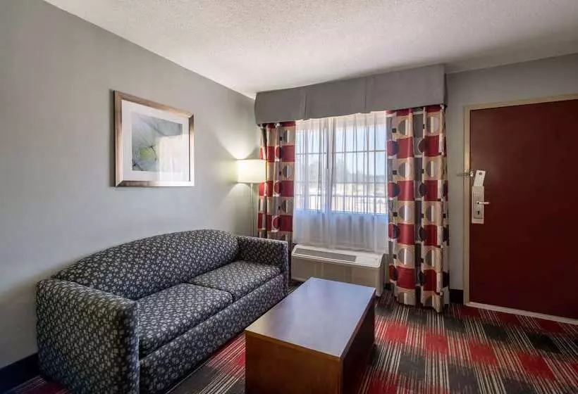 هتل Quality Inn Near Parc Natchitoches