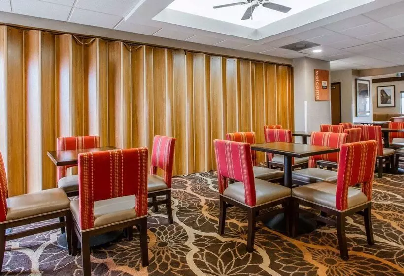 Отель Quality Inn Perryville I 55