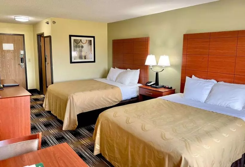 فندق Quality Inn & Suites Wisconsin Dells Downtown   Waterparks Area