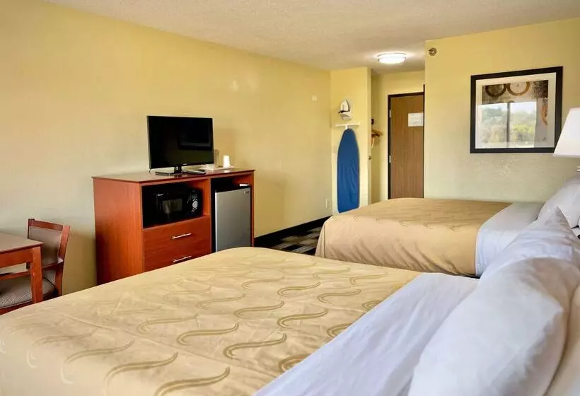 فندق Quality Inn & Suites Wisconsin Dells Downtown   Waterparks Area
