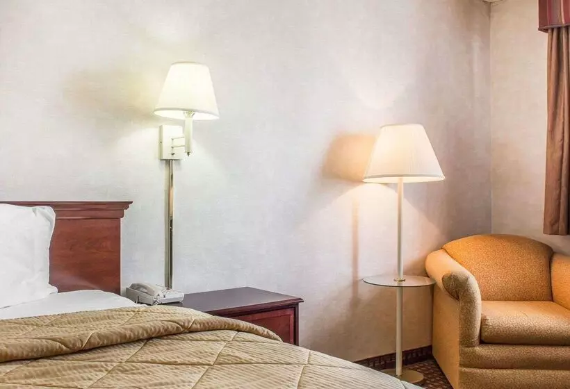 هتل Quality Inn & Suites Yuma