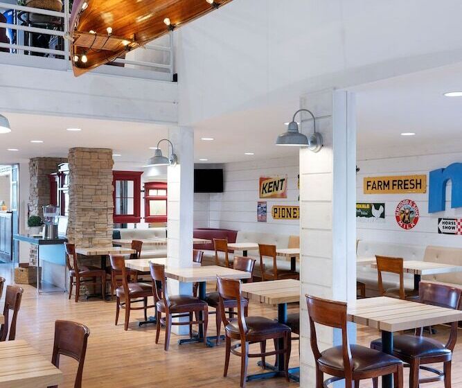 酒店 Redwood Lodge