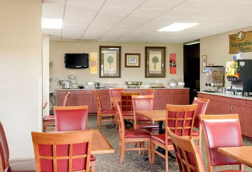 Motel 6 Cleveland, Ms Delta State University