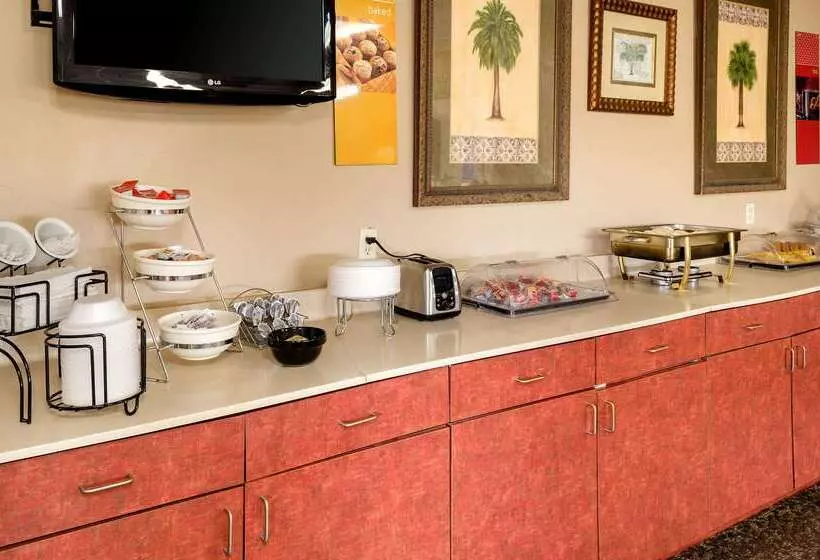 Motel 6 Cleveland, Ms Delta State University