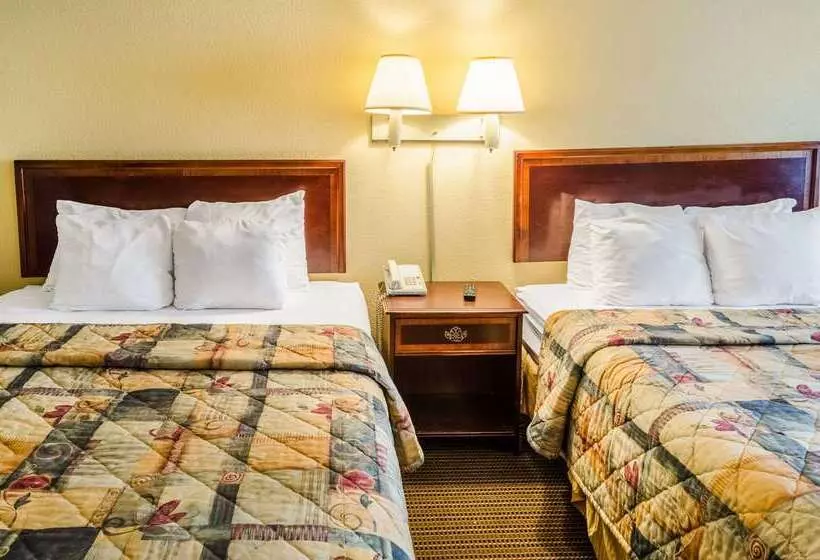 Motel 6 Cleveland, Ms Delta State University