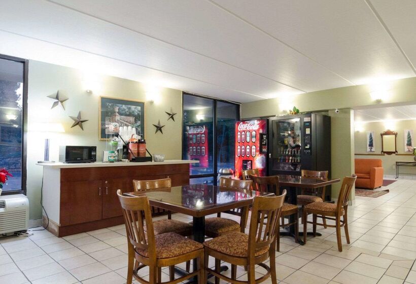 فندق Rodeway Inn Norcross