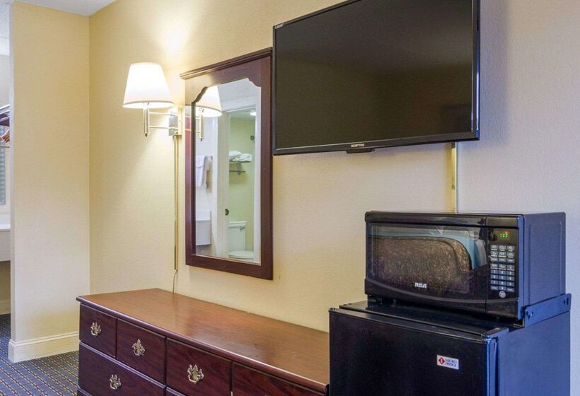 فندق Rodeway Inn Norcross