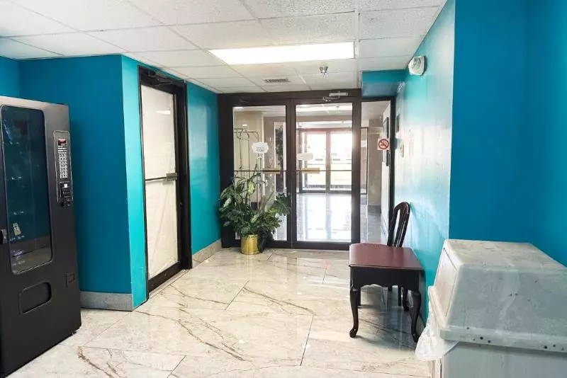 호텔 Rodeway Inn & Suites