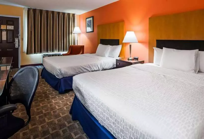 هتل Quality Inn & Suites Fayetteville I 95