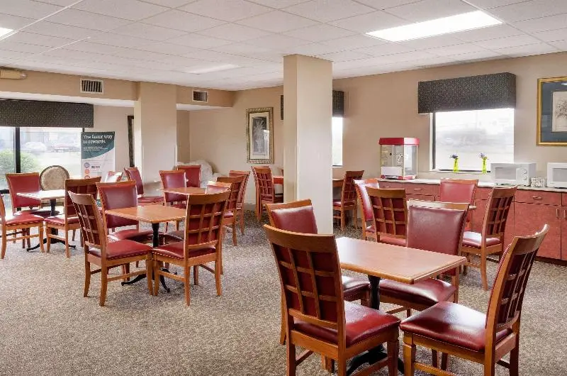 Motel 6 Cleveland, Ms   Delta State University