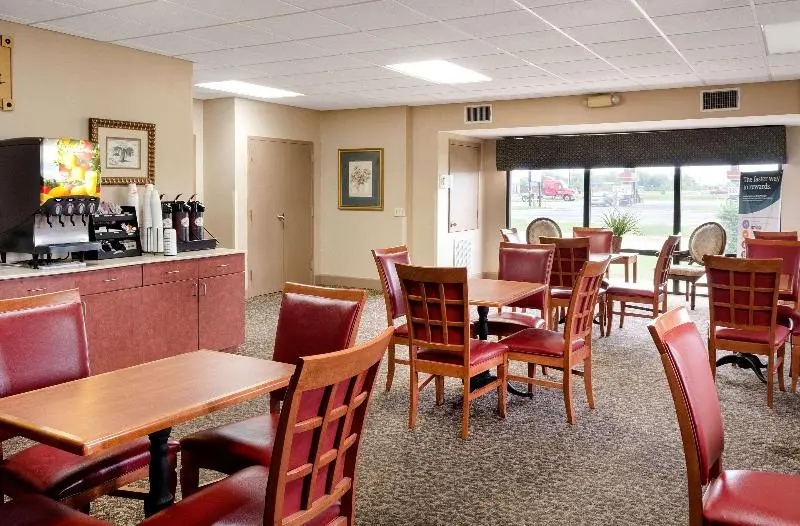 Motel 6 Cleveland, Ms   Delta State University