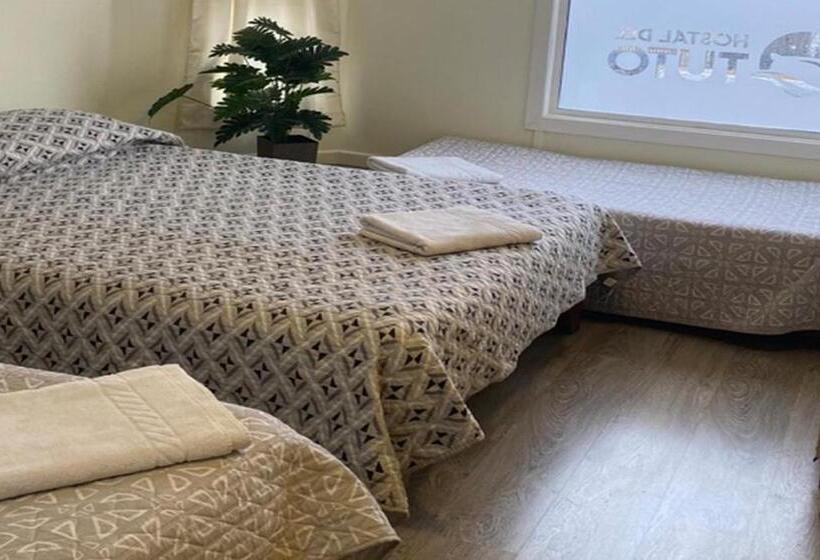 هاستل Hostal Del Tuto