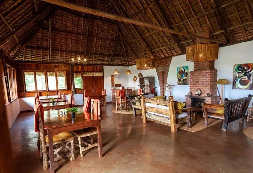 هتل Karatu Tented Lodge