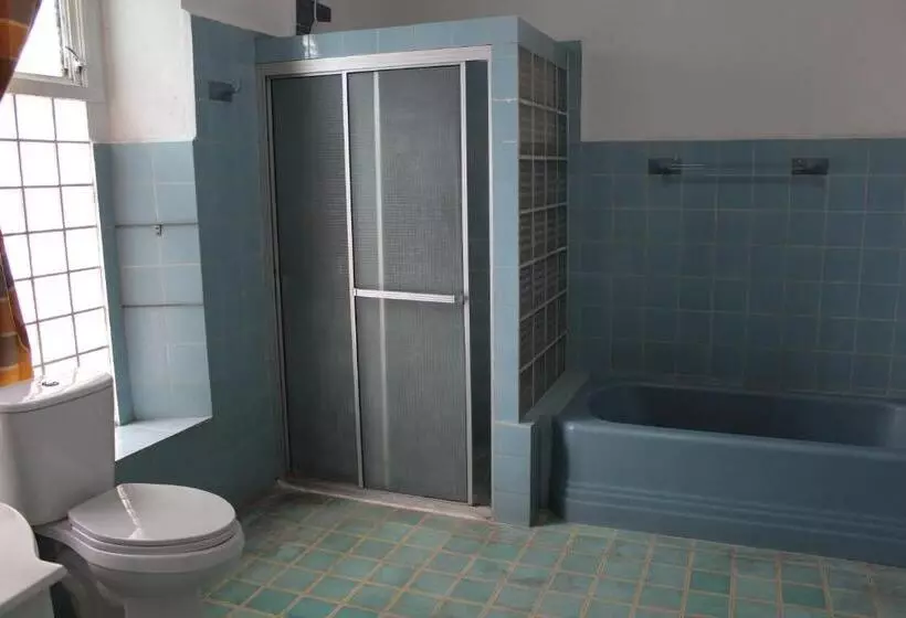 پانسیون Hostal Velvet Plaza