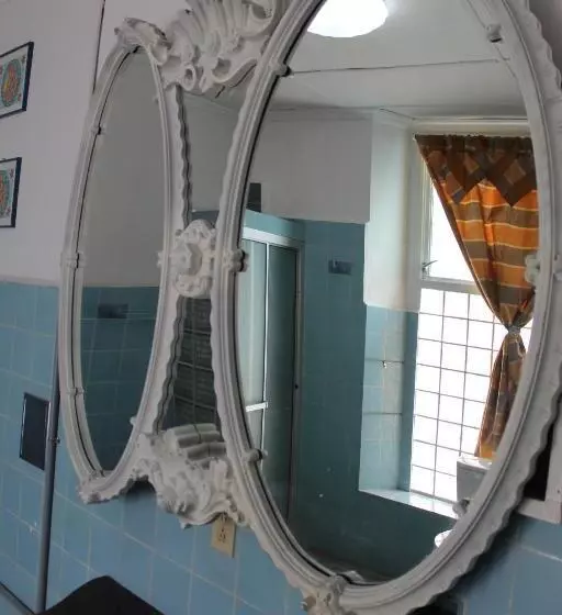 پانسیون Hostal Velvet Plaza