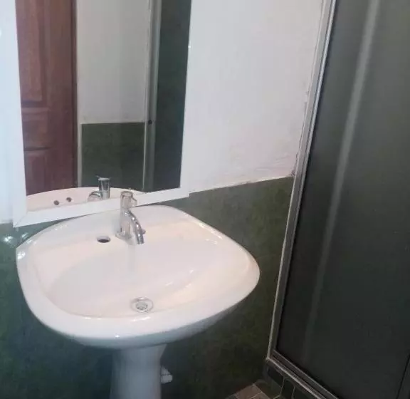 پانسیون Hostal Velvet Plaza