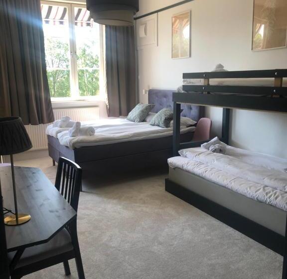 Sjugare Gård Bed & Breakfast