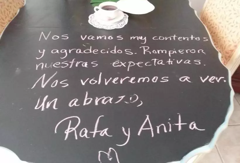 هاستل Casa Bonita Inn